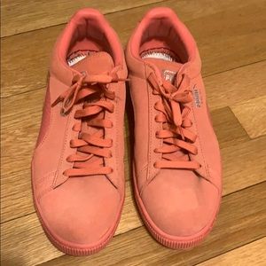 Brand new men’s puma sneakers